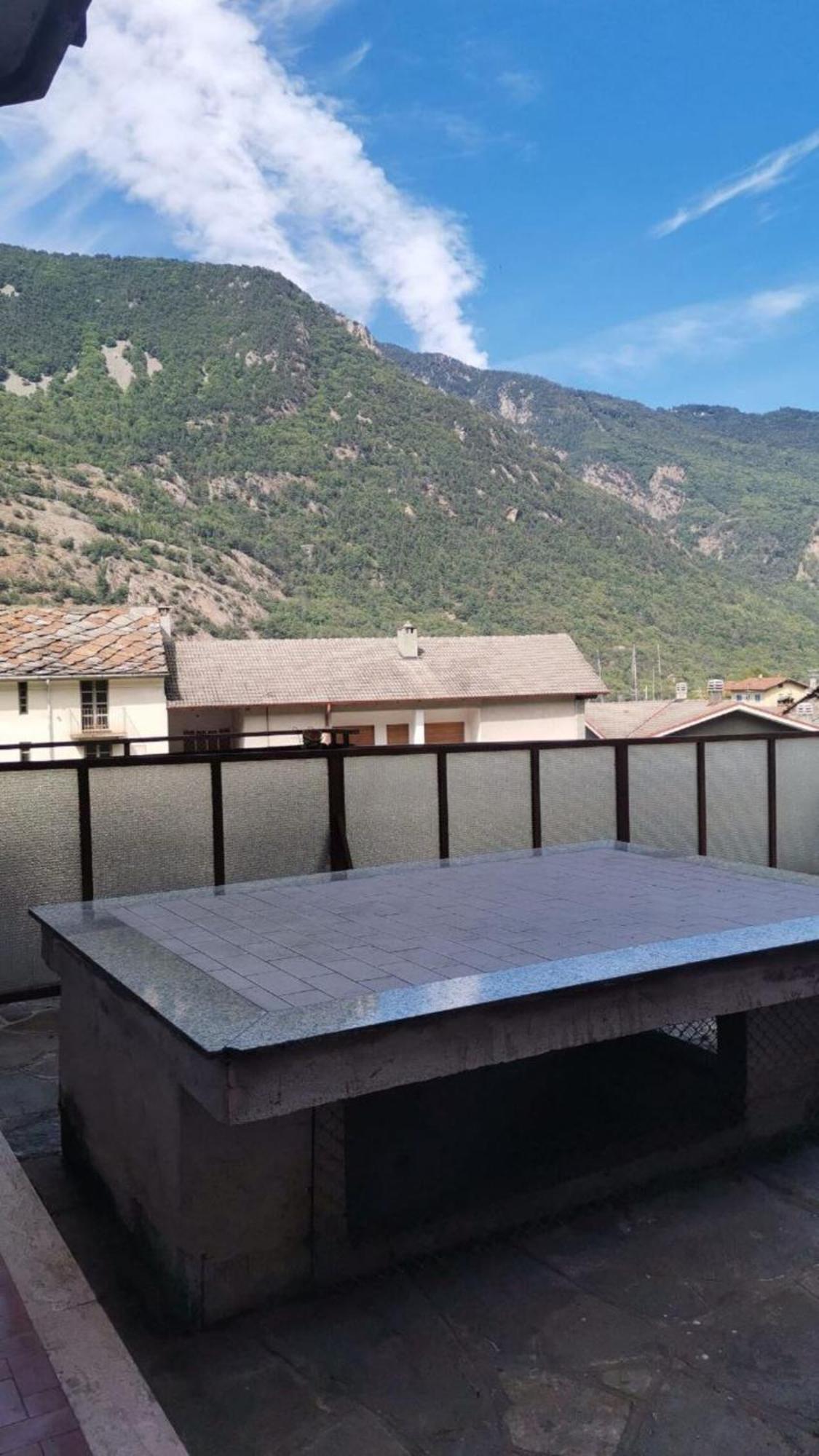 ChiomonteCasa Con Terrazzo E Vistaアパートメント エクステリア 写真
